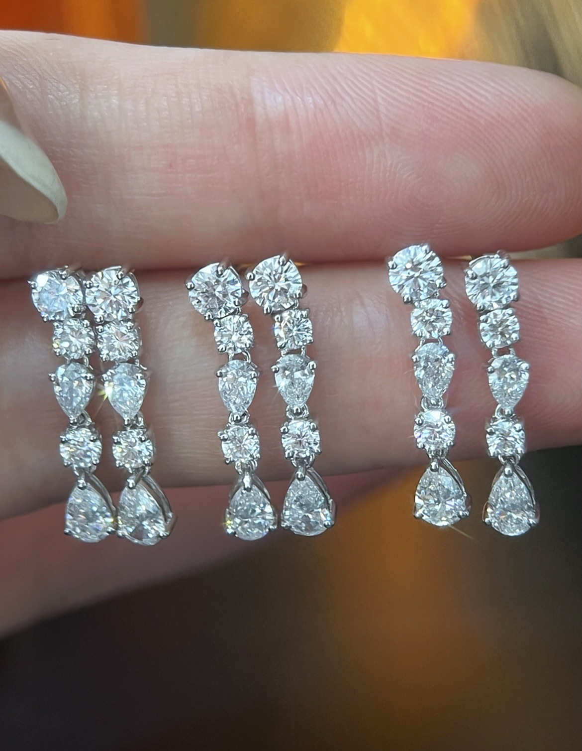 璀璨闪耀 18K金镶嵌1.1克拉培育钻石耳坠，撬动抖音珠宝批发新蓝海